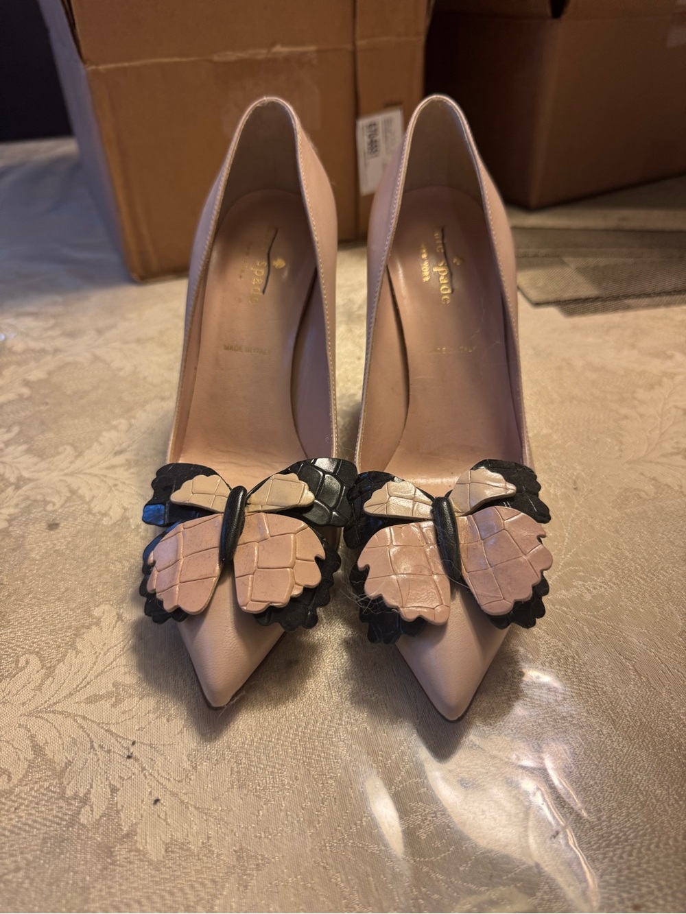 Kate Spade Laurie Pink Nappa Leather 3D Butterfly Pumps. 6.5 excellent condition